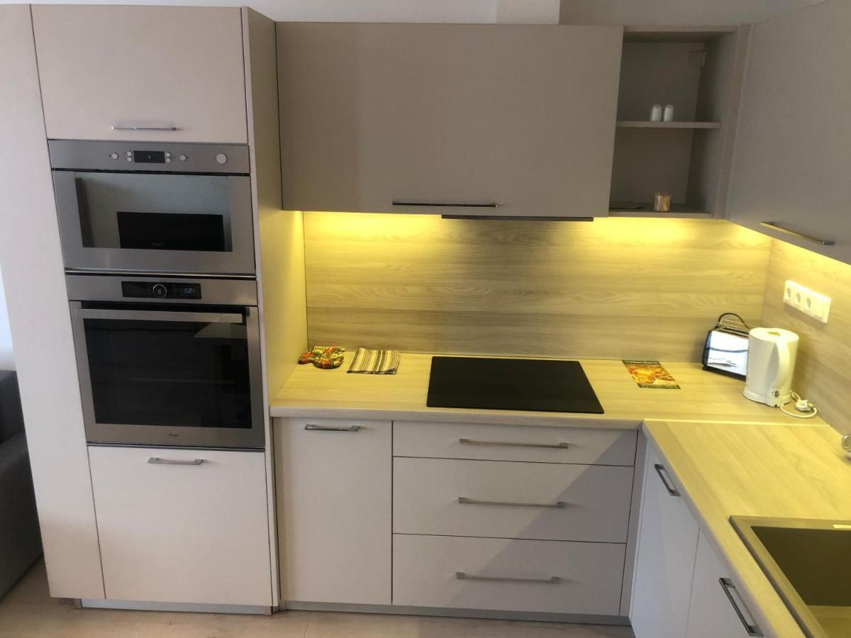 Diamond Apartman Debrecen Esterno foto