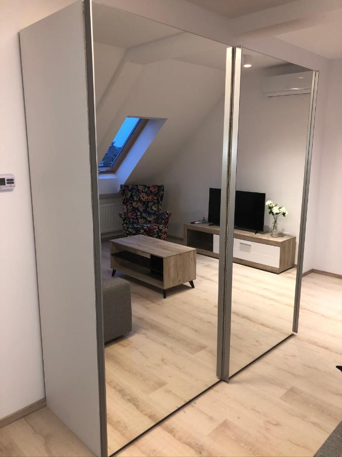 Diamond Apartman Debrecen Esterno foto
