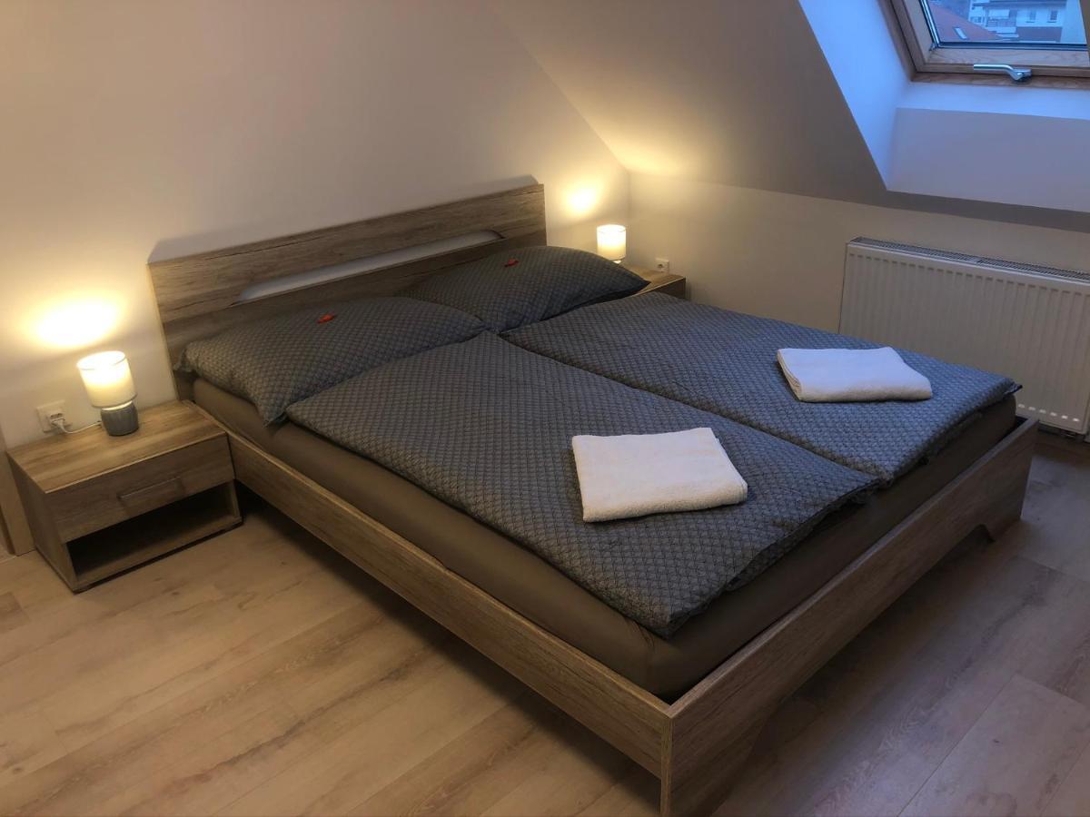 Diamond Apartman Debrecen Esterno foto