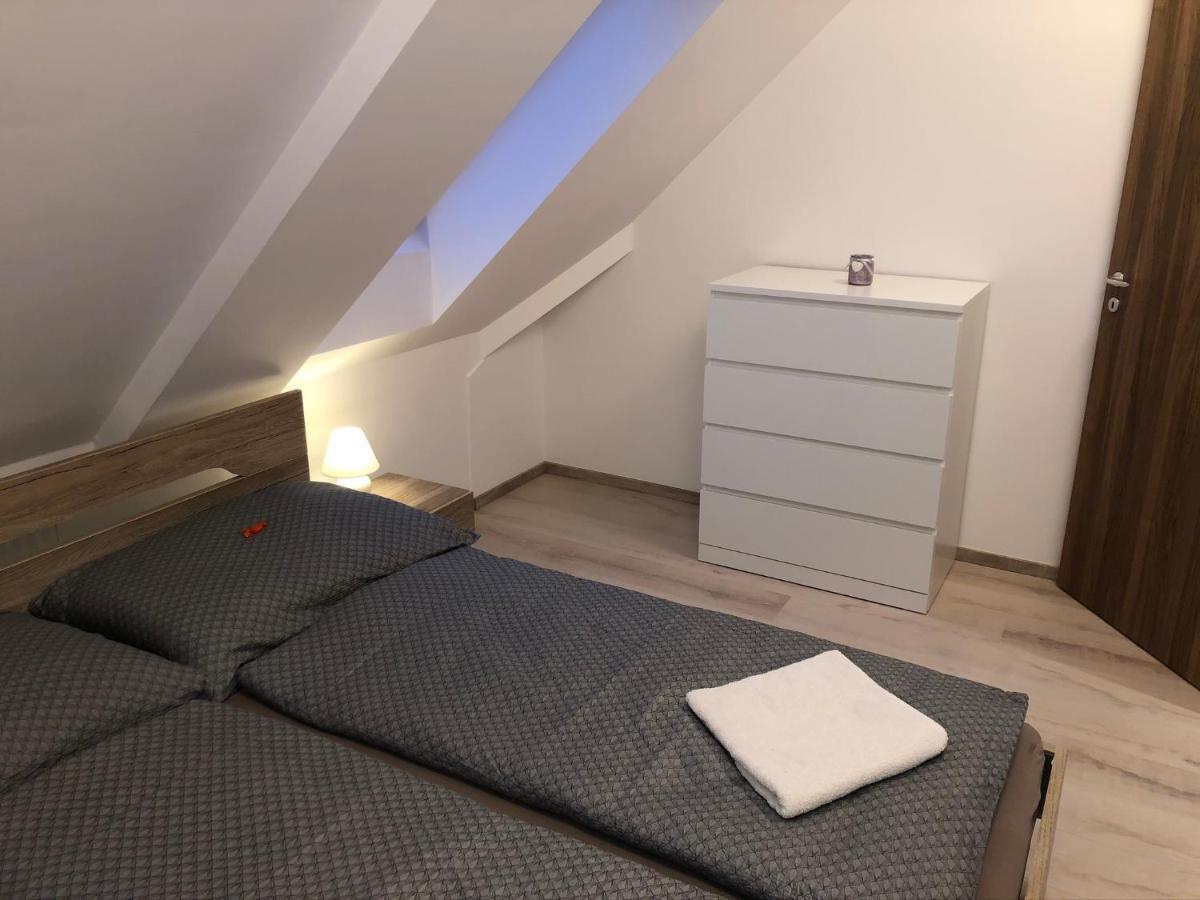 Diamond Apartman Debrecen Esterno foto