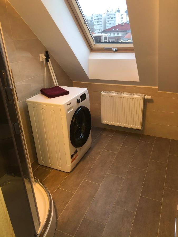 Diamond Apartman Debrecen Esterno foto