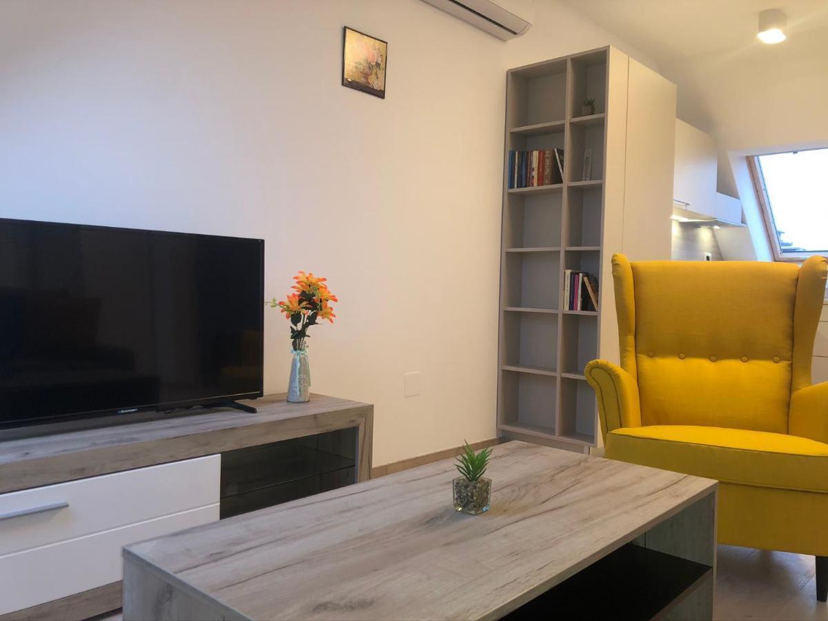 Diamond Apartman Debrecen Esterno foto